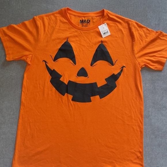 Mad Engine Halloween Jack O' Lantern Pumpkin T-Shirt - Picture 2 of 2